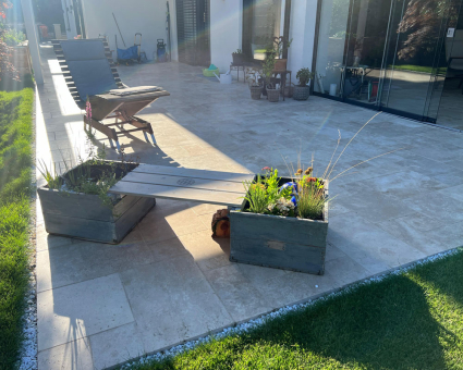 Terrazza Vienna, Travertino a Opus Romano